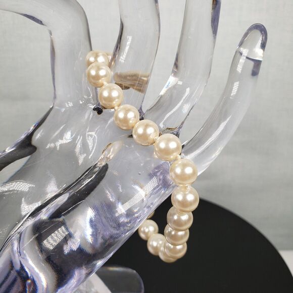 Vintage Knotted Faux Pearl Gold Tone Fish Hook Clasp 7" Bracelet - Picture 4 of 10